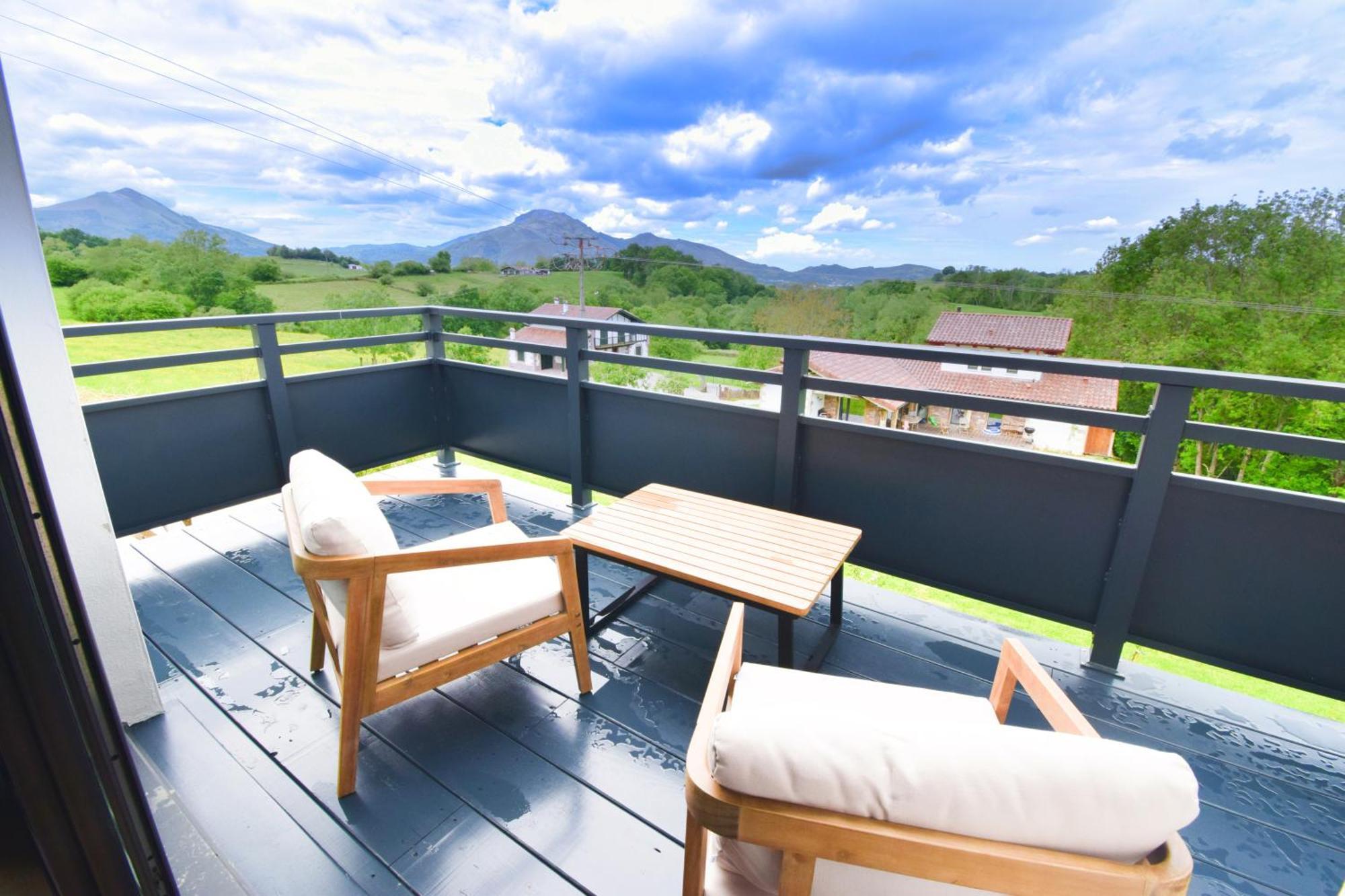 Appartement Vue Montagnes - Axuria Zugarramurdi Exteriör bild